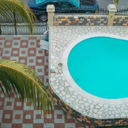 Rs Villa Student Share Apartments With Private Room,Free Wifi ,100Mts To The Beach